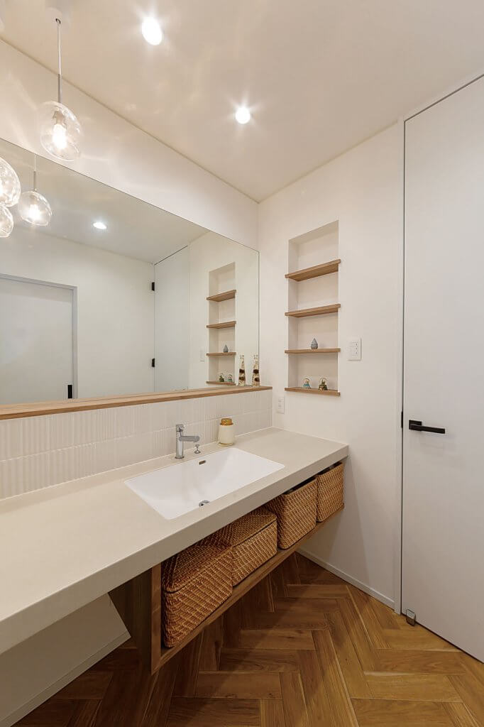 自分好みにカスタマイズ！おしゃれな造作洗面台10選 | ハウジング